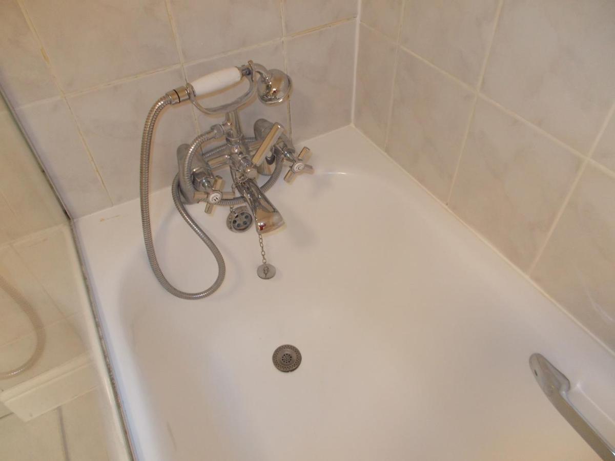 Double Room With Private Bathroom In Flat London Centre Экстерьер фото